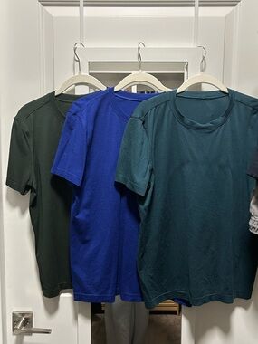 Lululemon Bundle Swiftly Relaxed Shirts in Rainforest, Indochine, Deep Sea, Sz 4